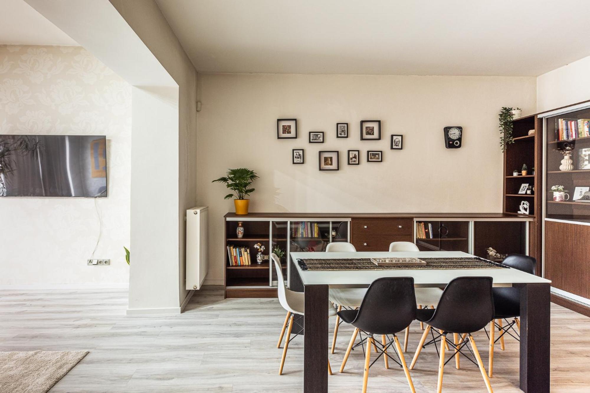 Nice Big Apartment 2Bds - Belgicka براغ المظهر الخارجي الصورة